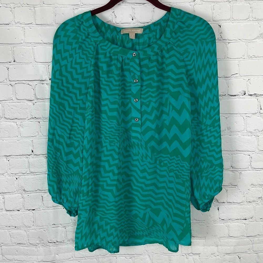 Banana Republic Sheer Blue and Green Patterned Blouse Size Small
